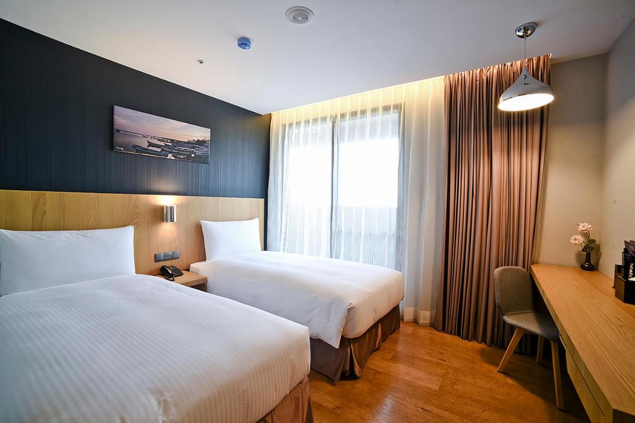 Yidear Hotel Синьчжуан Экстерьер фото